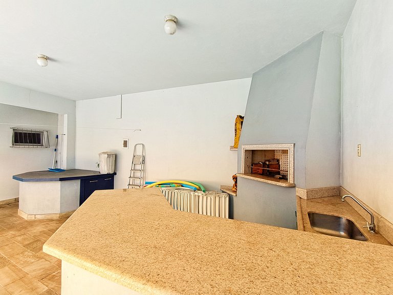 Casa na praia dos Ingleses, 5 dorm, piscina -ALE90