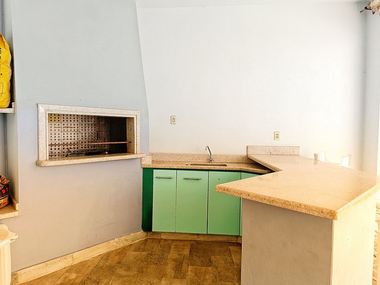 Casa na praia dos Ingleses, 5 dorm, piscina -ALE90