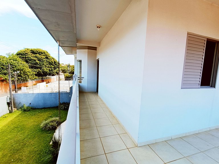 Piscina, churrasq, ar cond. casa/400m mar - ALE90