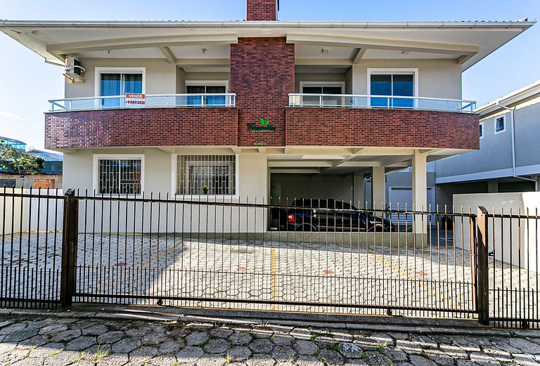 Costão do Santinho/Churrasqueira e ar - VER102