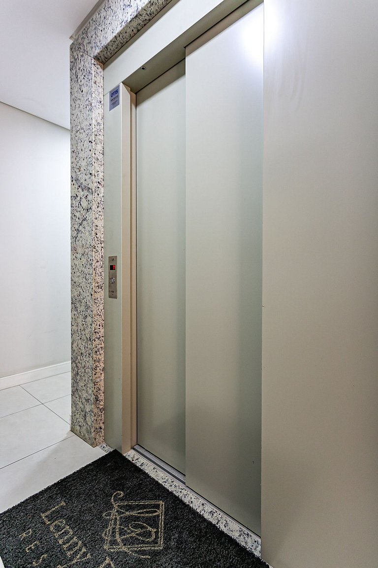 Apartamento Ingleses Sul, 50m do mar - LEN203