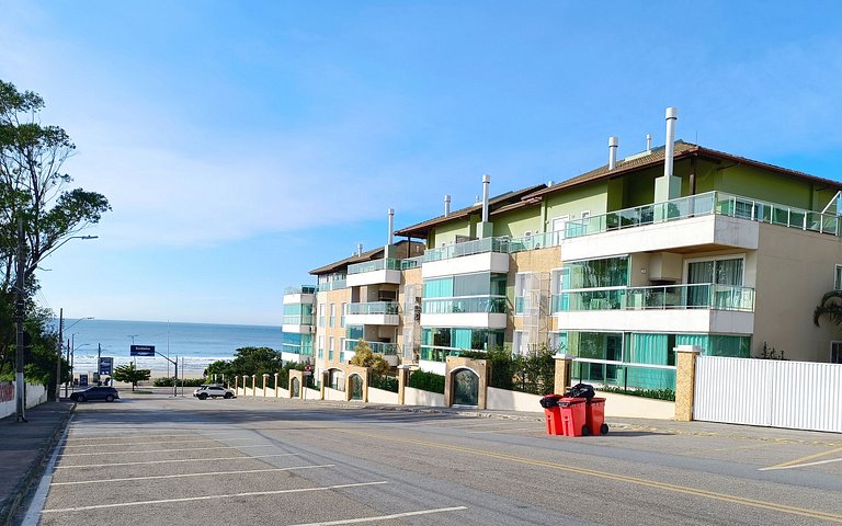 Cobertura pé na areia, Praia do Santinho - ASR004