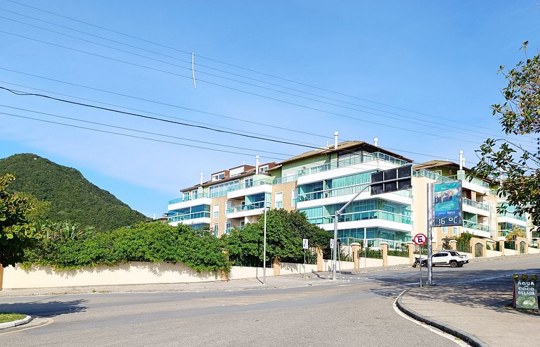 Cobertura pé na areia, Praia do Santinho - ASR004