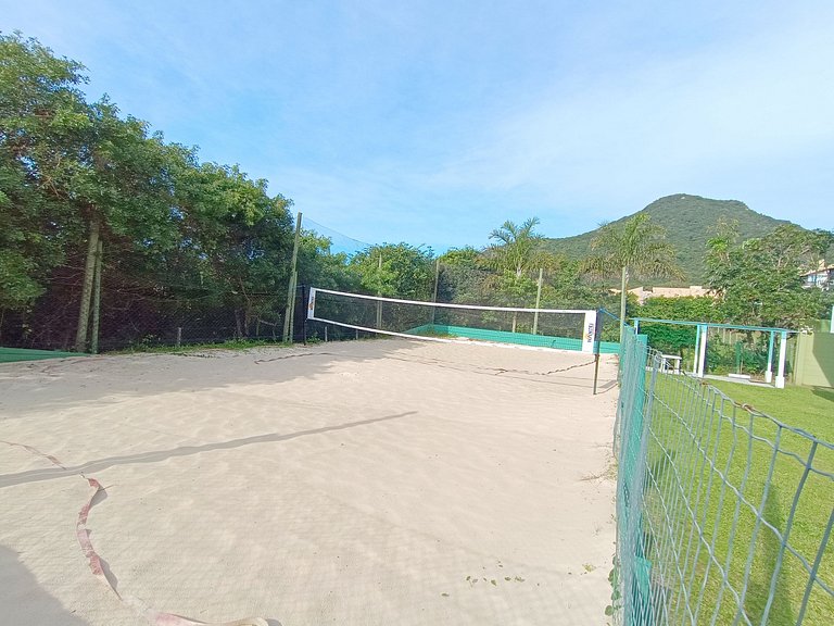 Cobertura pé na areia, Praia do Santinho - ASR004