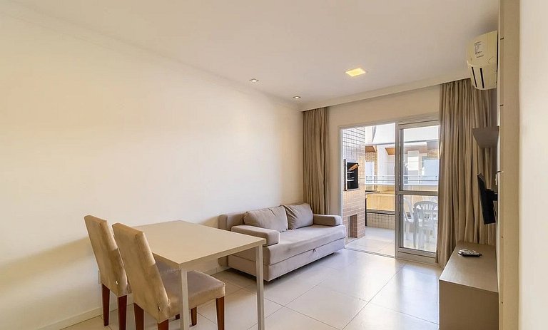 Ingleses Apart - Frente mar com piscina - IAP212