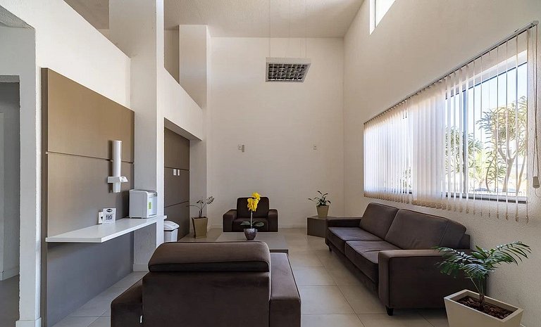 Ingleses Apart - Quadra mar com piscina - IAP411