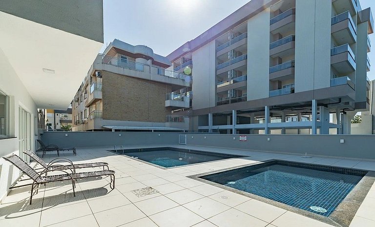 Ingleses Apart - Quadra mar com piscina - IAP411