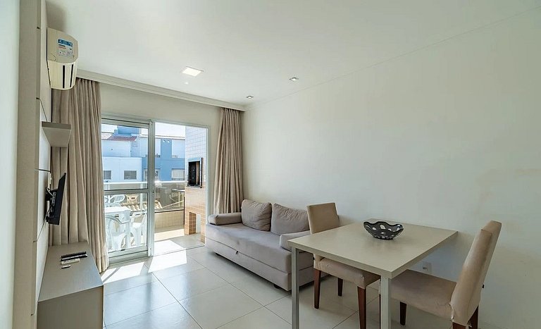 Ingleses Apart - Frente mar com piscina - IAP213