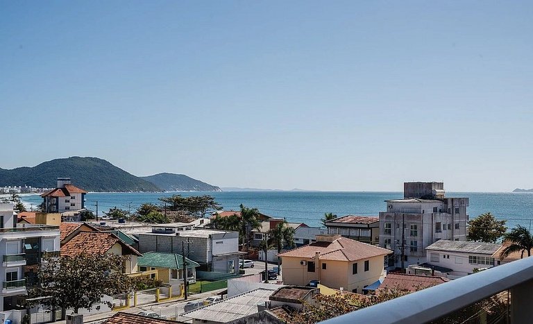 Ingleses Apart - Frente mar com piscina- IAP312