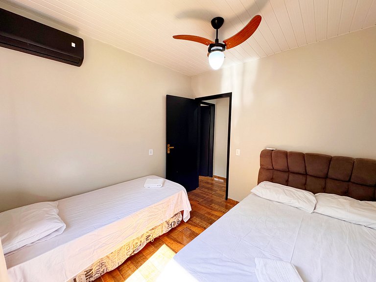 Casa nas Marinas, conforto, W-fi, Ar cond - BVA