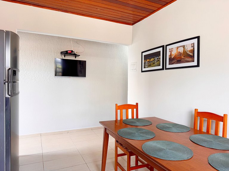 Apto. simples e funcional com ar e Wi-Fi - JGS822