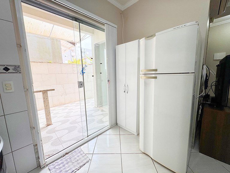Apartamento térreo com pátio privativo - RMA103