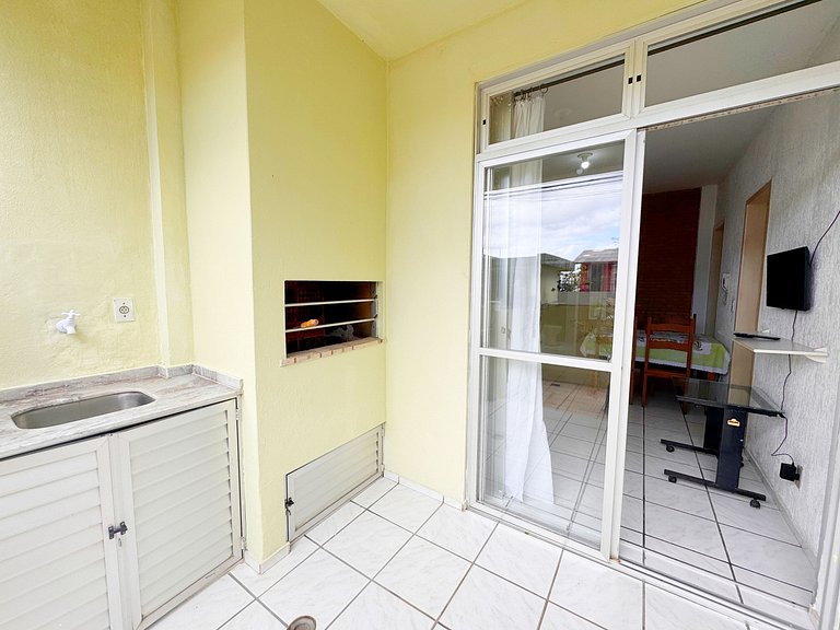 Apto 1dorm. com pátio e churrasqueira - PRC002