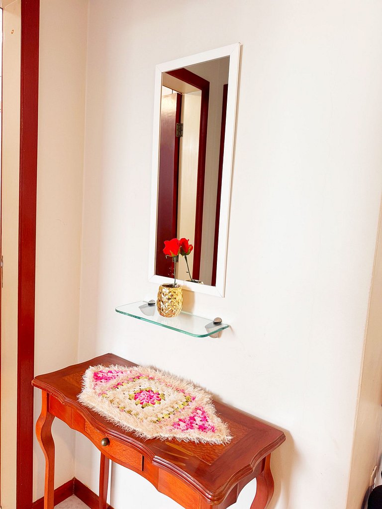 Apê no centrinho dos ingleses, vista mar - TPZ402