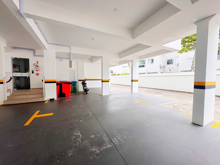 Apto 2 dorm. com ar em Canasvieiras - BEL202A