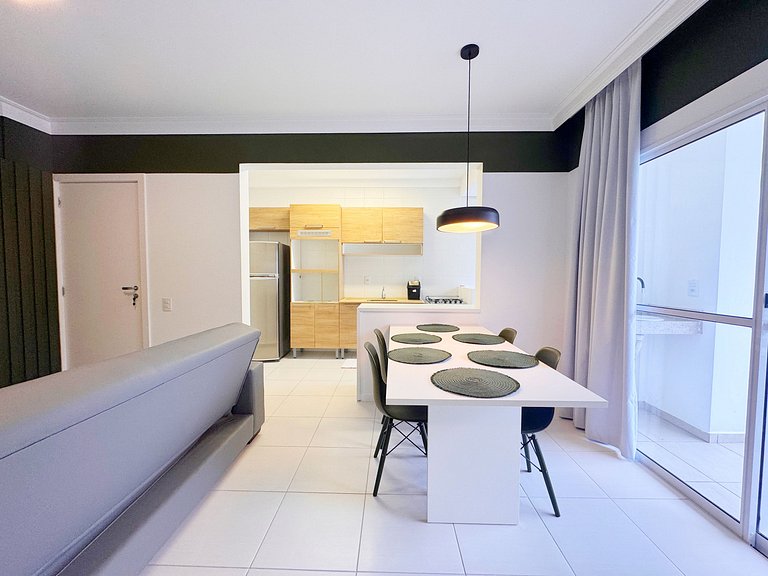 Apto 2 dorm. com ar em Canasvieiras - BEL202A