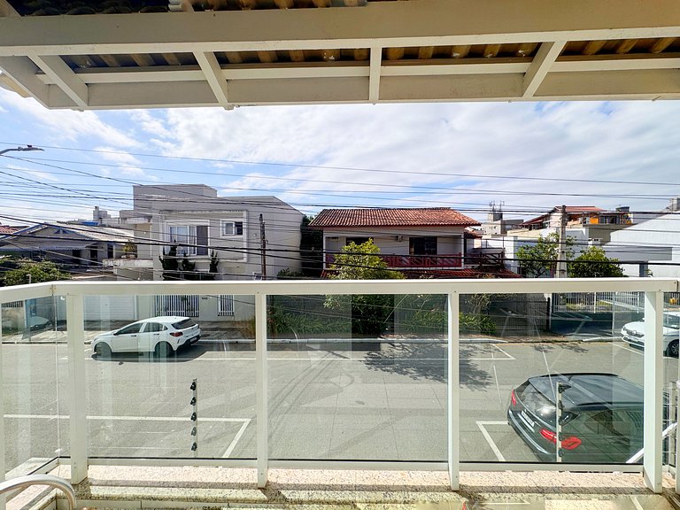 Casa moderna e extremamente confortável - R1552