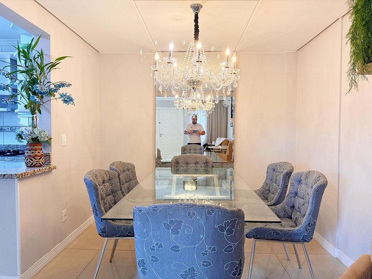 Casa moderna e extremamente confortável - R1552