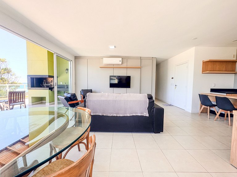 Cobertura pé na areia, Praia do Santinho - ASR004