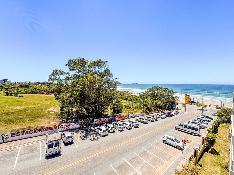 Cobertura pé na areia, Praia do Santinho - ASR004