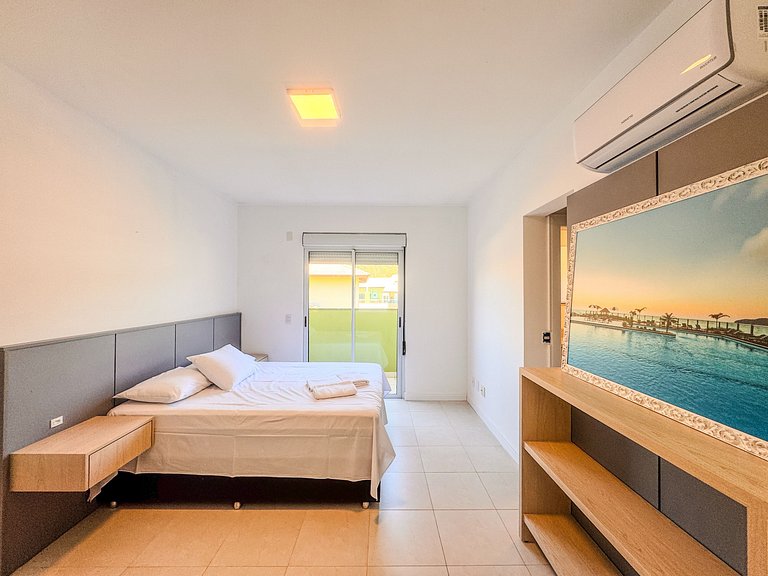 Cobertura pé na areia, Praia do Santinho - ASR004