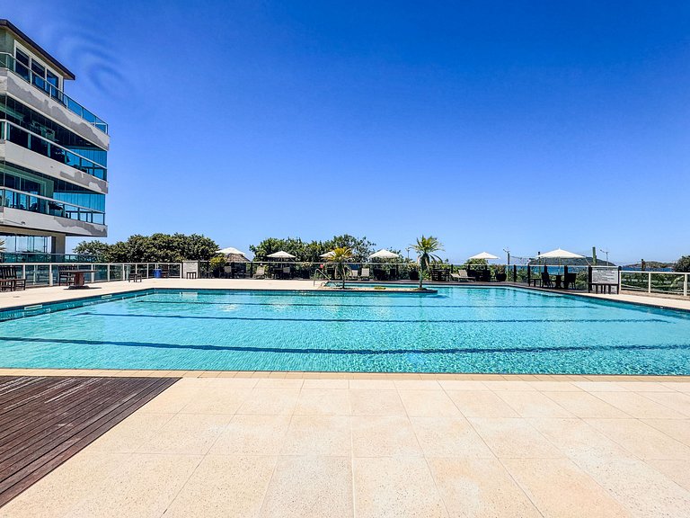 Cobertura pé na areia, Praia do Santinho - ASR004