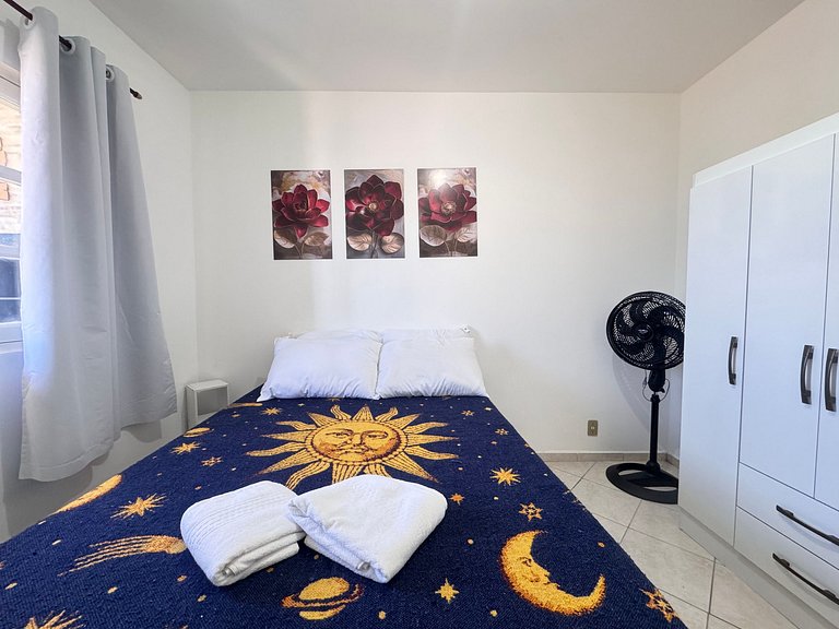 Apto Confortável, Vaga, Cozinha Equipada - ESN302