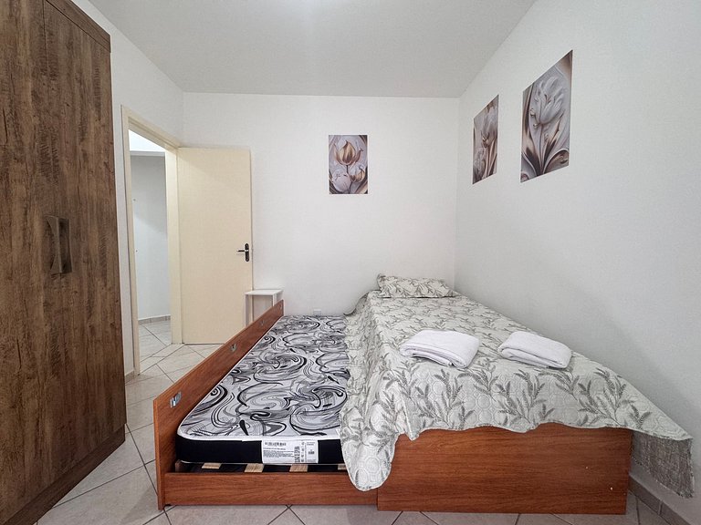 Apto Confortável, Vaga, Cozinha Equipada - ESN302