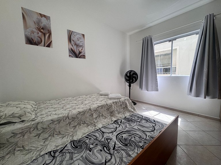 Apto Confortável, Vaga, Cozinha Equipada - ESN302