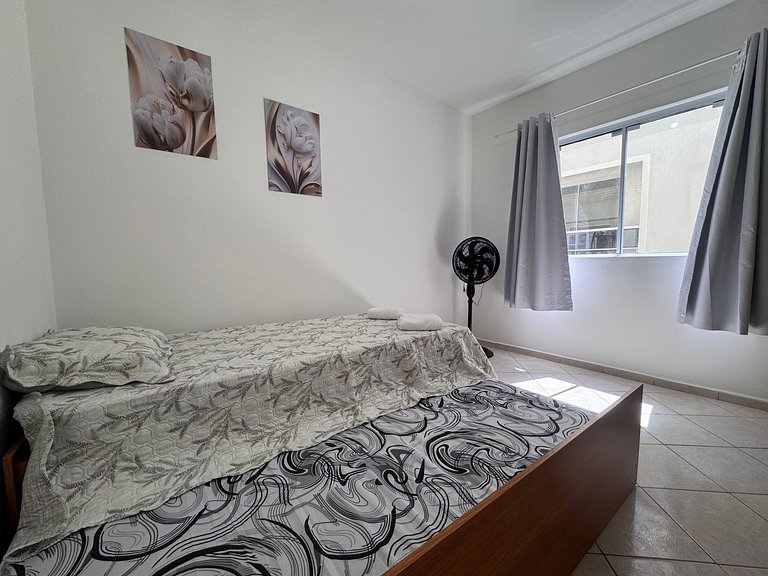 Apto Confortável, Vaga, Cozinha Equipada - ESN302