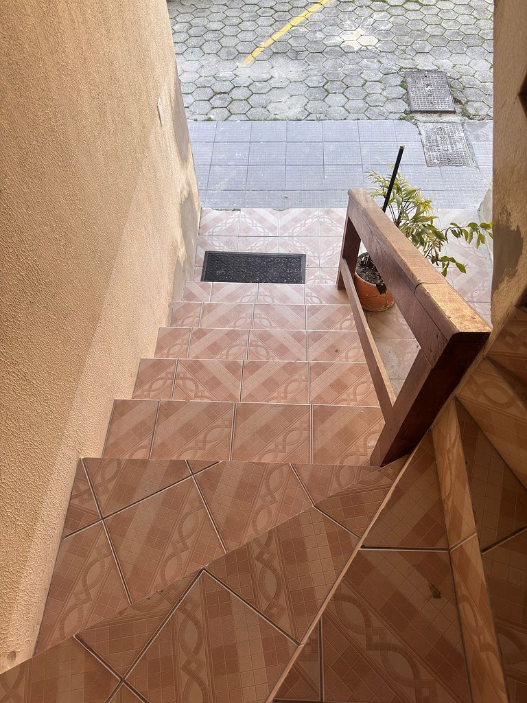 Apto Confortável, Vaga, Cozinha Equipada - ESN302