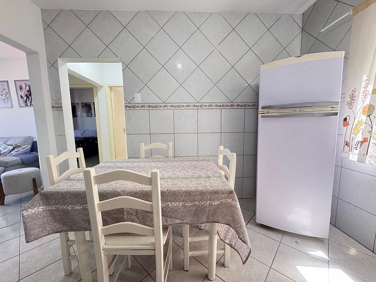 Apto Confortável, Vaga, Cozinha Equipada - ESN302