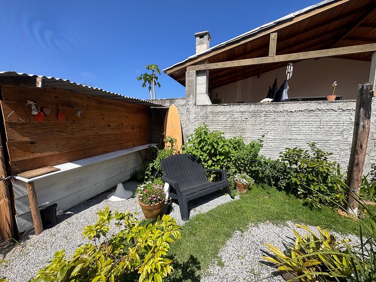 Casa com Jacuzzi Aquecida e Trilha p/Praia - SCR33