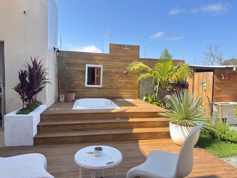 Casa com Jacuzzi Aquecida e Trilha p/Praia - SCR33