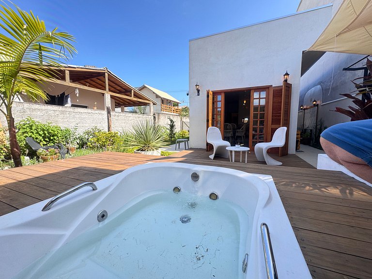 Casa com Jacuzzi Aquecida e Trilha p/Praia - SCR33