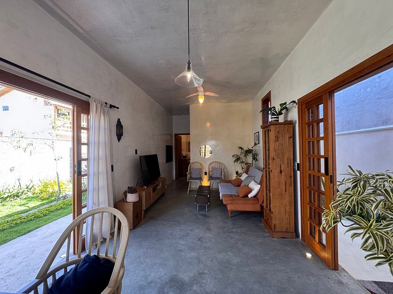 Casa com Jacuzzi Aquecida e Trilha p/Praia - SCR33