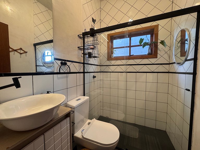 Casa com Jacuzzi Aquecida e Trilha p/Praia - SCR33