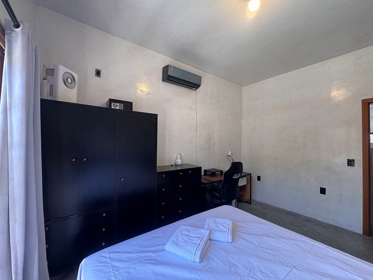 Casa com Jacuzzi Aquecida e Trilha p/Praia - SCR33