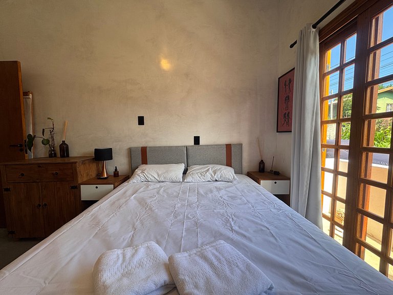 Casa com Jacuzzi Aquecida e Trilha p/Praia - SCR33