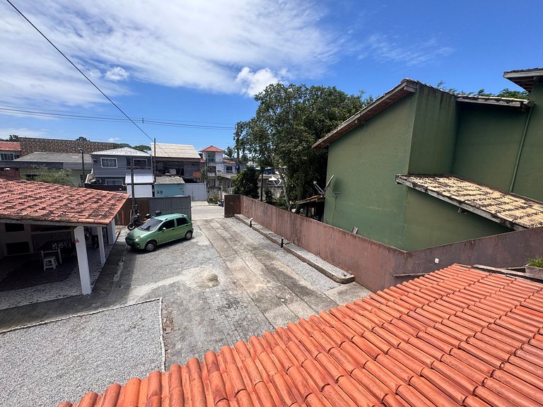 Casa pátio amplo, churrasq. Rio Vermelho - STV142