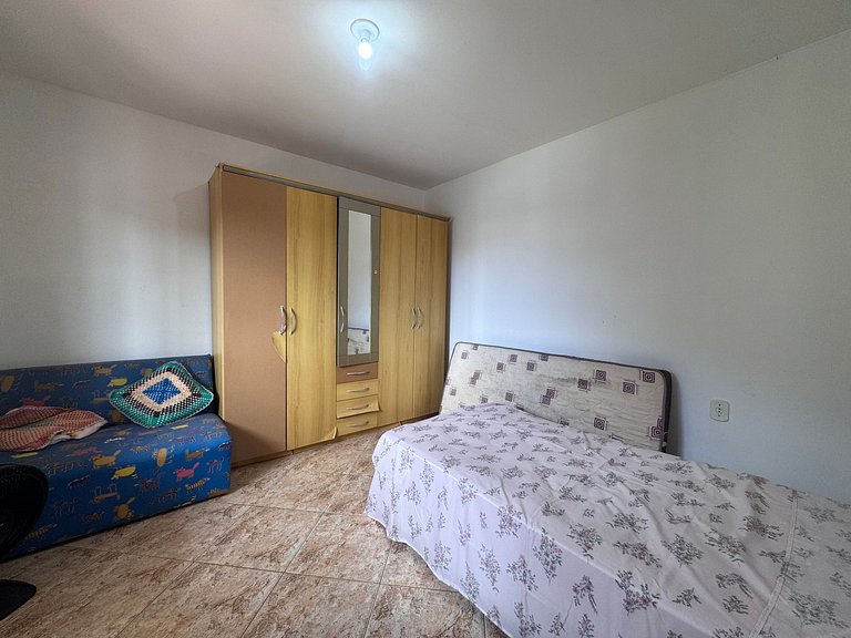 Casa pátio amplo, churrasq. Rio Vermelho - STV142