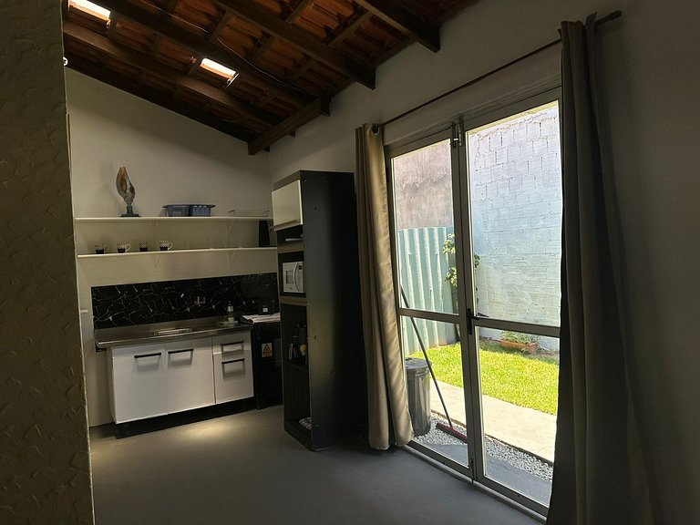 Casa simpática com amplo terreno - REN28