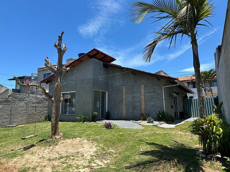 Casa simpática com amplo terreno - REN28