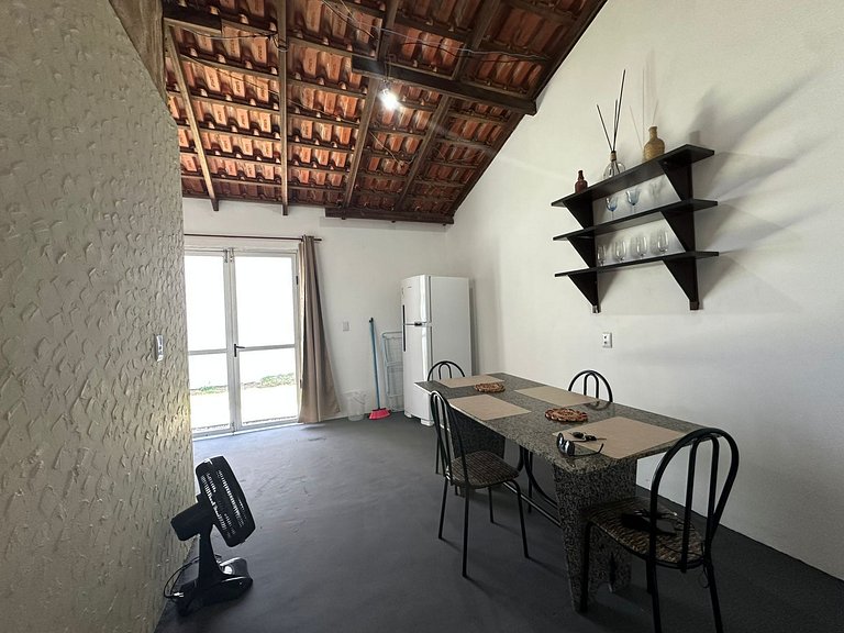 Casa simpática com amplo terreno - REN28