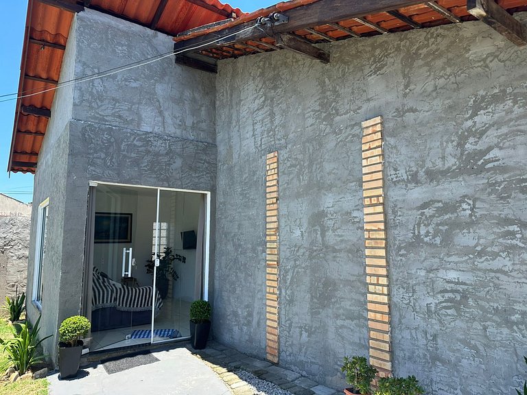 Casa simpática com amplo terreno - REN28