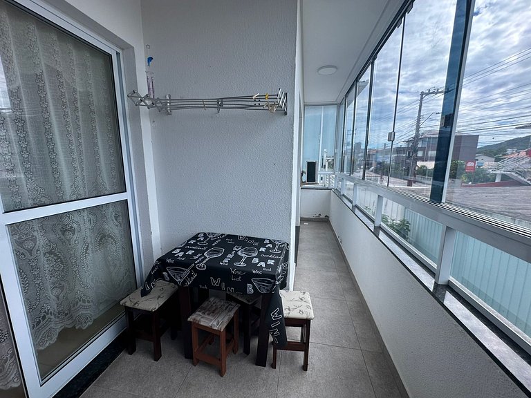 Praia do Santinho, lindo apartamento - INE102