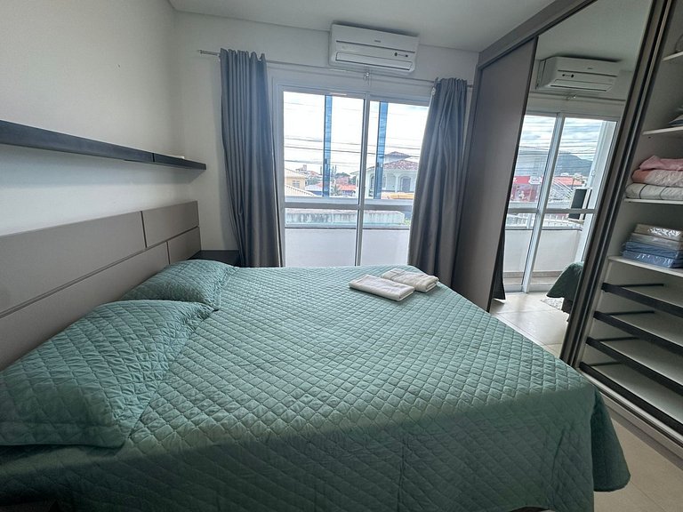 Praia do Santinho, lindo apartamento - INE102