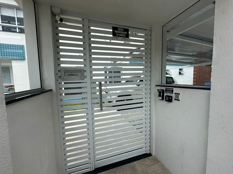 Praia do Santinho, lindo apartamento - INE102