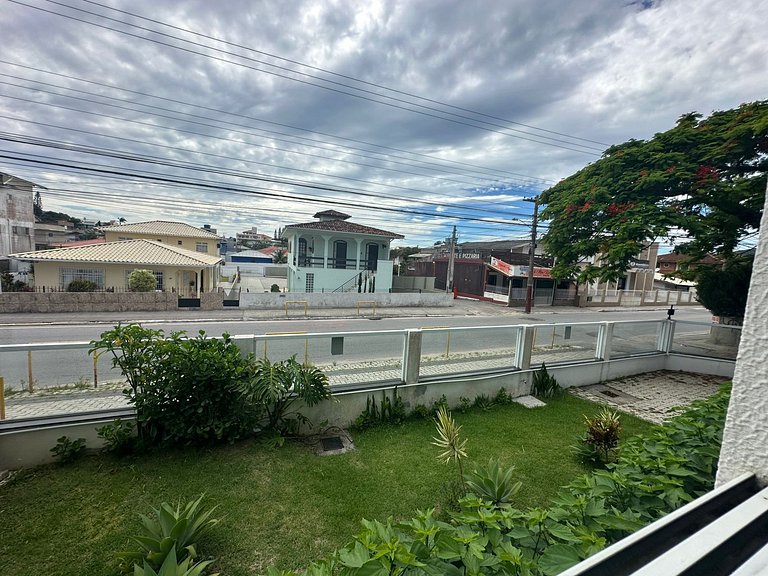 Praia do Santinho, lindo apartamento - INE102