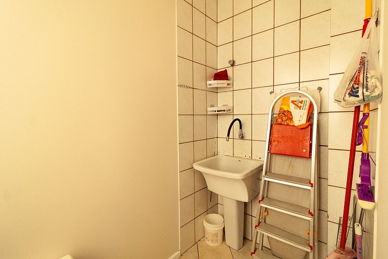 Apartamento, Ar, Churrasqueira a 700m mar - REB101